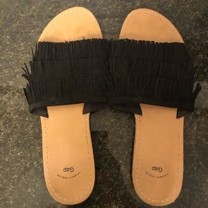 Gap sandals